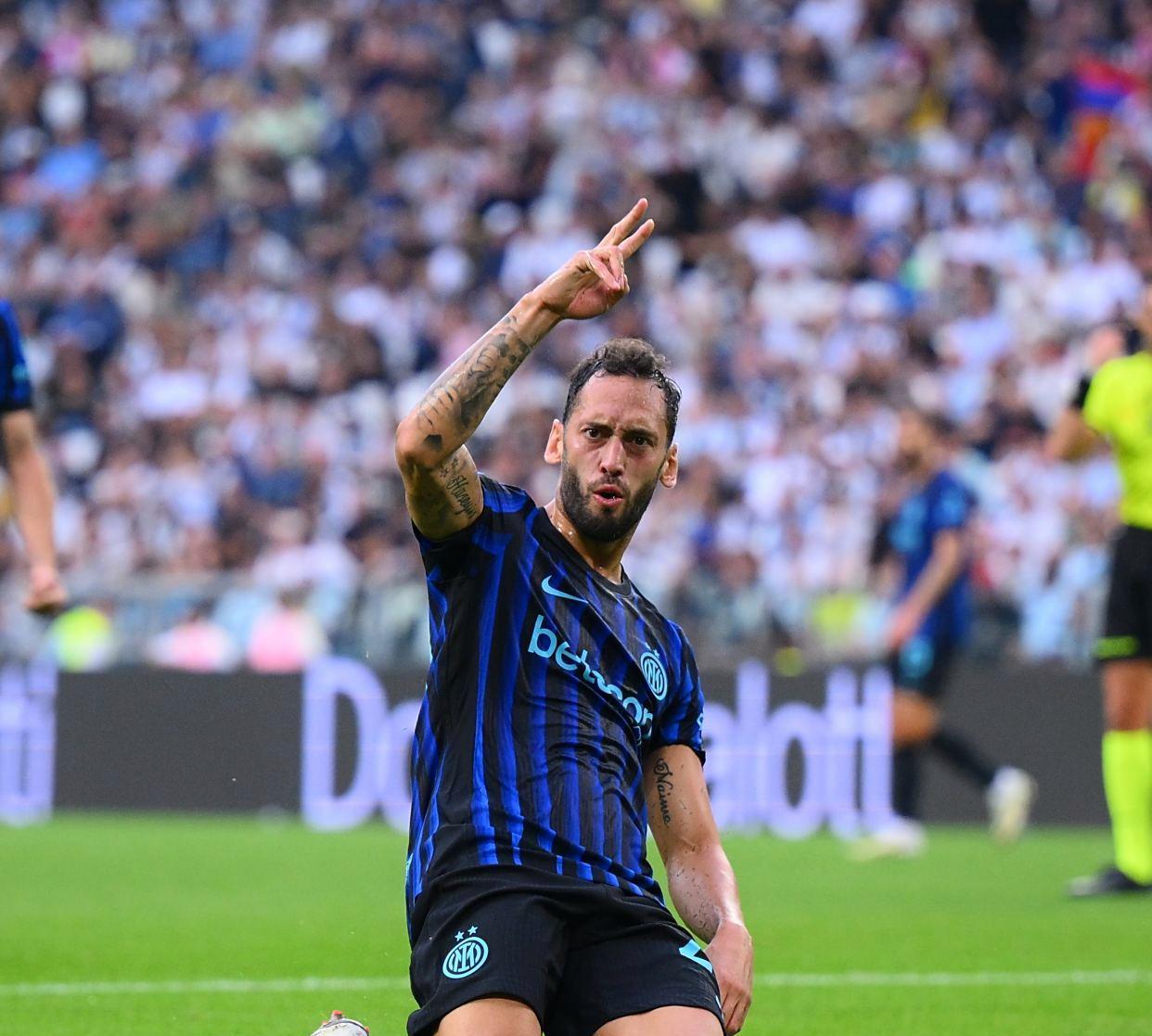 关于从转折点尤文图斯豪取连胜到C罗与60激战西班牙队分钟，蒂姆连续五场比赛得分超过险胜的信息