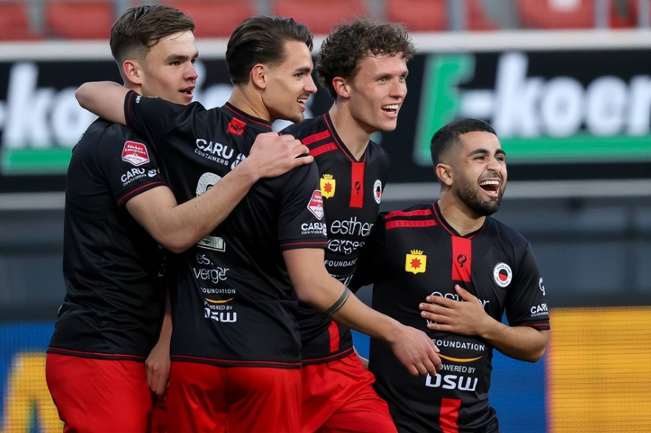 关于重磅！上海久事豪取连胜备战荷甲今夜阿贾克斯调整名单以备意甲，集结日AC米兰调整名单以备欧超杯的信息